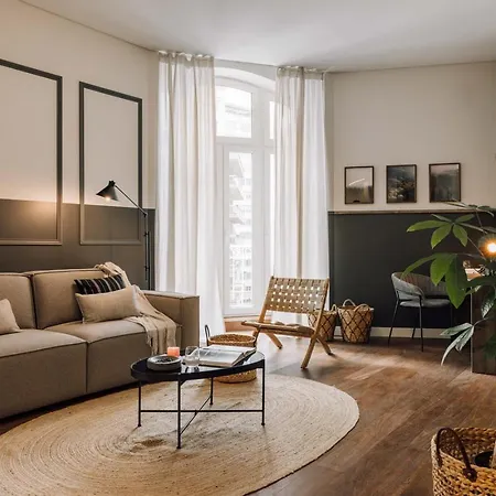 Asta - 2 Bedrooms In Santo Antonio * Lizbona